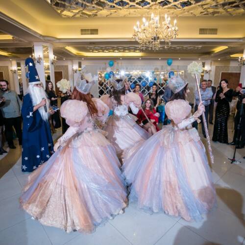 81889500_1484304645051367_5971822012685877248_n